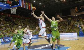 Slovėnijos ir Graikijos krepšininkai Europos čempionate iškovojo trečiąsias pergales
