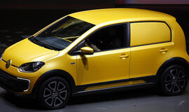 "Volkswagen" JAV rinkai siūlys ir komercinių automobilių