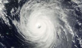 Internetas po vandeniu: cunamiams, kontrabandai ir naftai aptikti