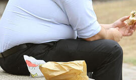 Storuliai - už įstatymo ribų