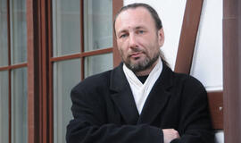 Donelaitis, einantis Lietuvos ambasadoriaus pareigas