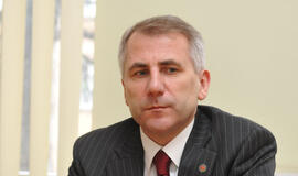 "New York Times": NSA slapta klausėsi Vygaudo Ušacko pokalbių Afganistane