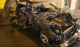 Kraupi avarija miesto centre: du žuvo, vienas sunkiai sužeistas