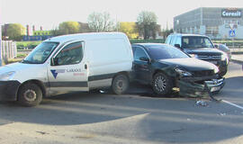 Po avarijos vairuotojai nepripažino savo kaltės