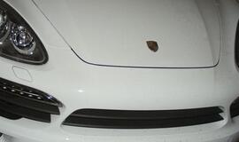 Klaipėdoje sulaikyti du prabangūs automobiliai