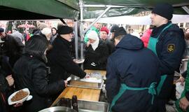 Miestiečius vaišino žuviene