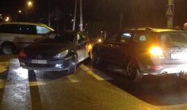 Sankryžoje Gargžduose neišsiteko trys automobiliai