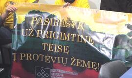 Teismas nagrinės bylą dėl VRK sprendimo privalomajam referendumui skelbti