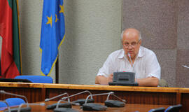 Etikos sargai nustebino vicemerą