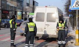 Kelių policija žada neatleisti vadžių