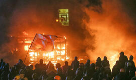 Ukrainoje per protestą sužeista 70 žmonių, šalies vadovybė pasirengusi derėtis