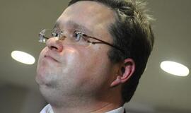 Ir toliau gieda ditirambus eurui