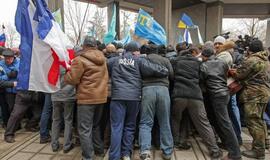 Kryme susidūrė Viktoro Janukovyčiaus gerbėjai ir opozicija