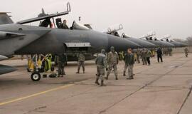 NATO oro policijos misijoje amerikiečius pakeitė lenkai ir britai