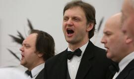 Girulių bibliotekoje - dainos ir šokiai