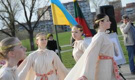 Sąjūdžio parke pasodinti ąžuoliukai