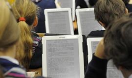 Ar Šventąjį Raštą skaitysime ekrane?