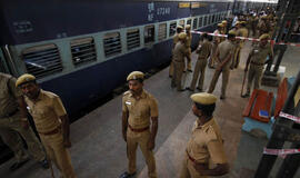 Indijoje per sprogimus traukinyje žuvo moteris, devyni sužeisti