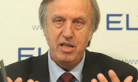 Autoritarinė Lietuva - "demokratijos eksportuotoja"