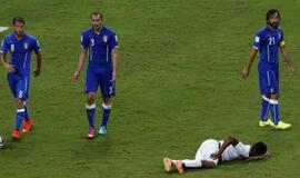 Pasaulio futbolo čempionate - Italijos ir Dramblio Kaulo Kranto komandų pergalės