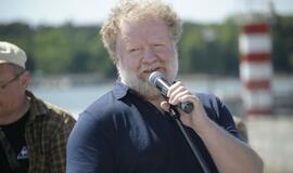 Šiauriniame rage atidengta mergaitės skulptūra