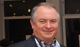 Šešėlis temdo ir garsius vardus