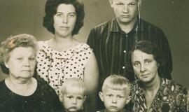 Klaipėdos akvarelės: namai ir žmonės (349)