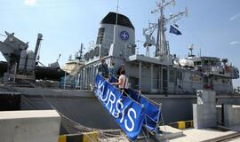 NATO laivai neliko be lankytojų ir per karščius