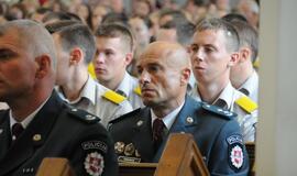 Policininkų diplomų įteikimas