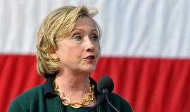 Hilari Klinton patvirtino galvojanti dalyvauti JAV prezidento rinkimuose