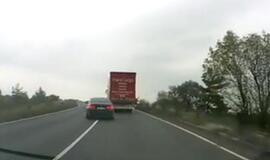 "Pagauk gaidelį": BMW linijos nerūpi