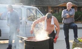 Šventojiškių sueiga aikštėje prie Šventosios kultūros centro