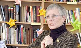 Savo namų kieme žuvo poetė Alma Karosaitė