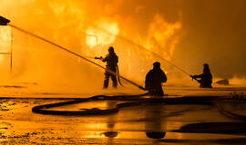 Sudegę presuoti šiaudai bendrovei pridarė 34 tūkst. litų nuostolių