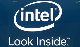 "Intel" pelnas kyla 13 proc. atsigaunant asmeninių kompiuterių rinkai