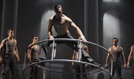 Jau greitai Klaipėdoje - pasaulį sužavėjęs trupės Cirque Éloize pasirodymas "Cirkopolis"