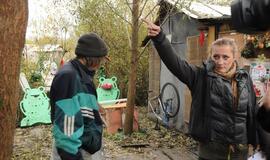 Benamių bakūžėms Pievų gatvėje - galas