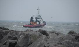 Į Klaipėdą atplaukė laivas-saugykla "Independence"