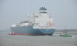 Į Klaipėdą atplaukė laivas-saugykla "Independence"