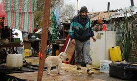 Benamių bakūžėms Pievų gatvėje - galas