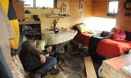 Benamių bakūžėms Pievų gatvėje - galas