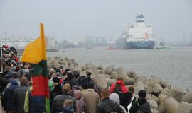 Į Klaipėdą atplaukė laivas-saugykla "Independence"