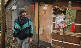 Benamių bakūžėms Pievų gatvėje - galas