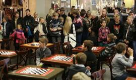 Šaškėmis susidomi vis daugiau moksleivių