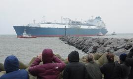 Į Klaipėdą atplaukė laivas-saugykla "Independence"