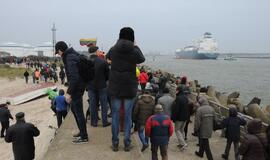 Į Klaipėdą atplaukė laivas-saugykla "Independence"