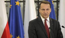 Radoslavas Sikorskis: Vladimiras Putinas siūlė Lenkijai pasidalinti Ukrainą