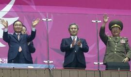 Šiaurės ir Pietų Korėjos vėl kalbasi