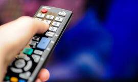 Lietuviai televizorių žiūri dažniau nei bendrauja su šeima