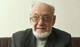 Mirė prof. Vladas Stauskas